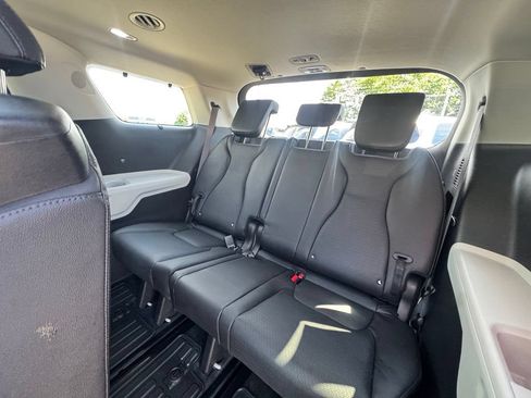 Used 2024 Kia Carnival SX Prestige FWD image 28