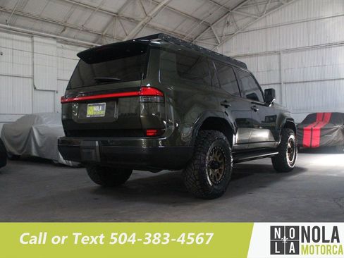 Used 2025 Lexus GX 550 w/ Cold Area Package AWD/4WD image 11