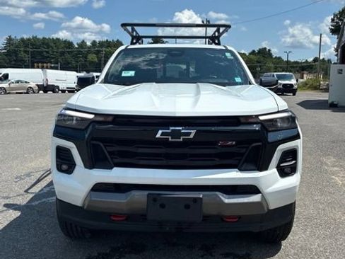 Used 2024 Chevrolet Colorado Z71 w/ Advanced Trailering Package AWD/4WD image 2