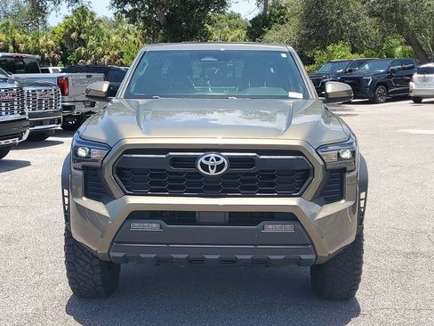 Used 2025 Toyota Tacoma TRD Off-Road w/ TRD Off Road Upgrade Package AWD/4WD image 2