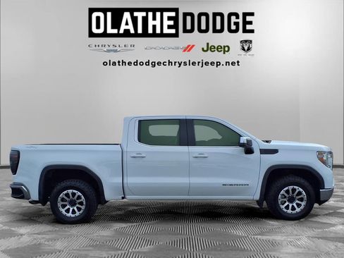 Used 2020 GMC Sierra 1500 SLE w/ SLE Value Package image 27