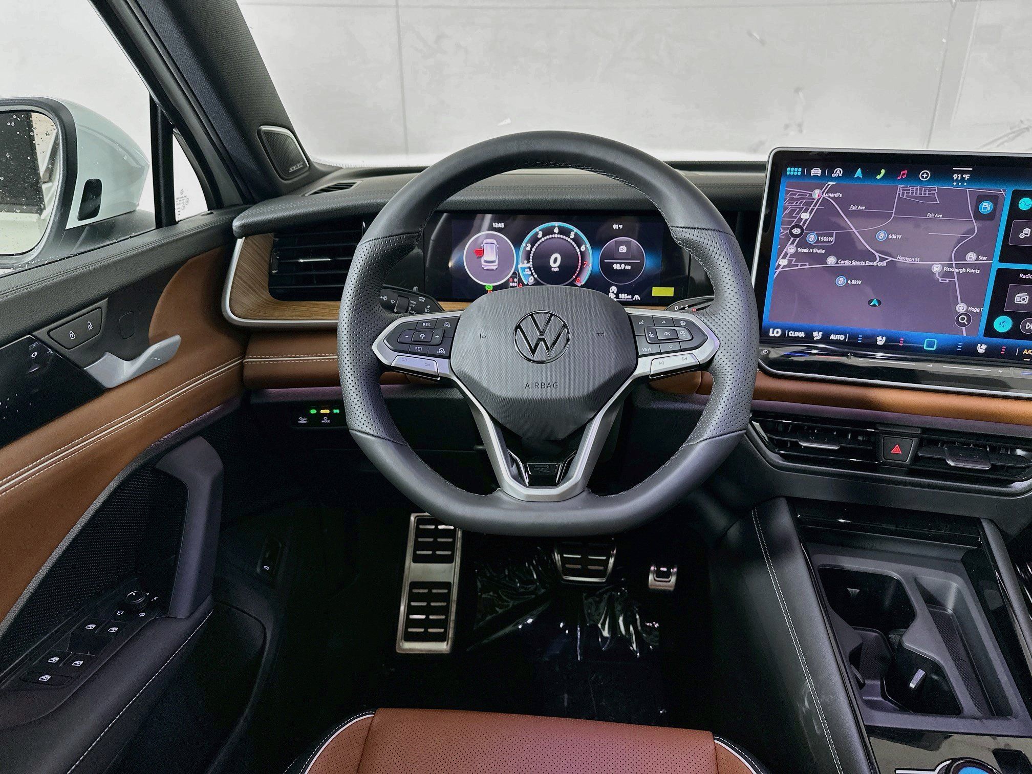 New 2026 Volkswagen Tiguan SEL R-Line AWD/4WD image 23