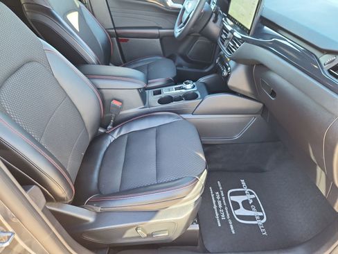 Used 2024 Ford Escape ST-Line Elite image 14