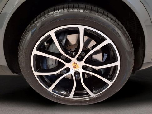 Used 2019 Porsche Cayenne S AWD/4WD image 8