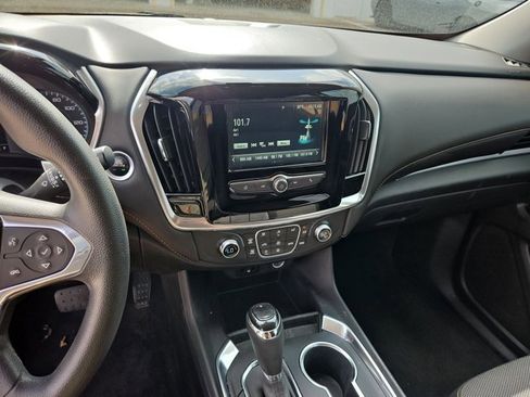 Used 2019 Chevrolet Traverse LS FWD image 19