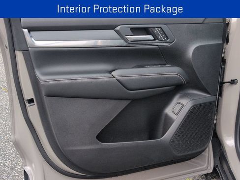New 2027 GMC Terrain Elevation w/ Elevation Premium Package AWD/4WD image 9