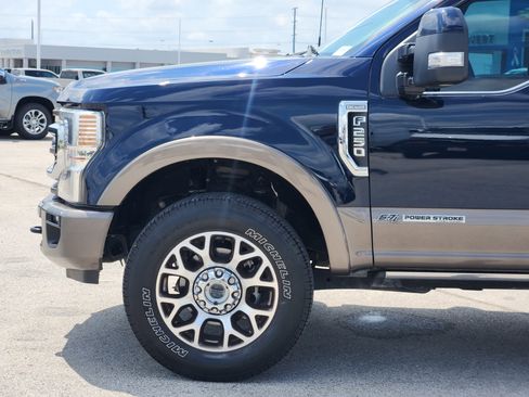 Used 2022 Ford F250 King Ranch w/ King Ranch Ultimate Package AWD/4WD image 9