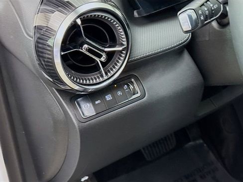 New 2026 Chevrolet Equinox LT image 11