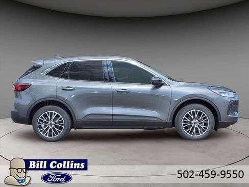 New 2024 Ford Escape SE image 9