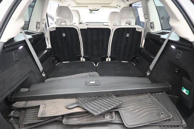 Used 2025 Volvo XC90 B5 Plus w/ Protection Package Premier AWD/4WD image 19