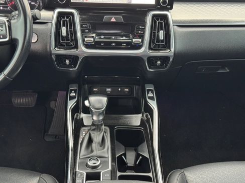 Used 2022 Kia Sorento SX image 14