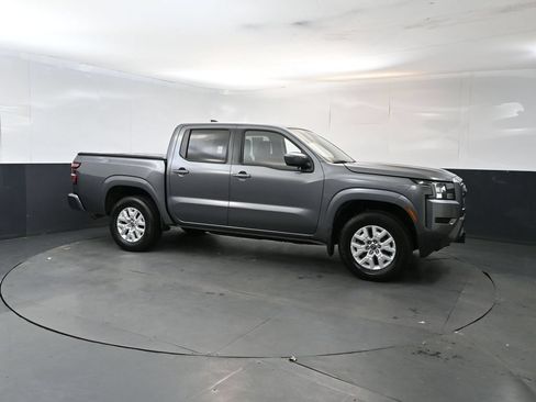 Used 2023 Nissan Frontier SV w/ Tow Package AWD/4WD image 7