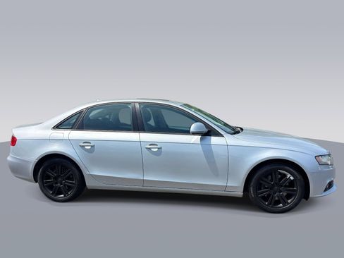Used 2009 Audi A4 2.0T Premium FWD image 2