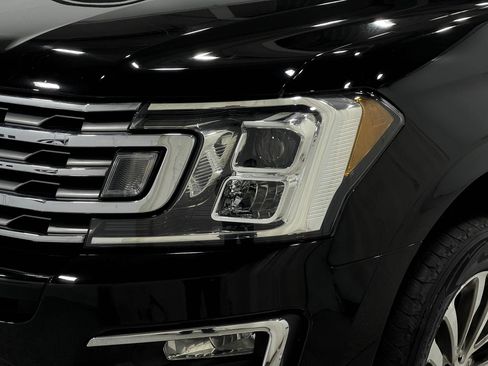 Used 2018 Ford Expedition Max Limited AWD/4WD image 34