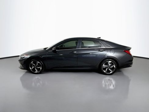 Used 2021 Hyundai Elantra Limited w/ Cargo Package FWD image 6