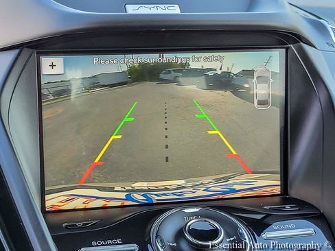 Used 2017 Ford Escape Titanium FWD image 21