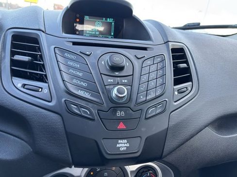 Used 2014 Ford Fiesta SE w/ Comfort Package image 18