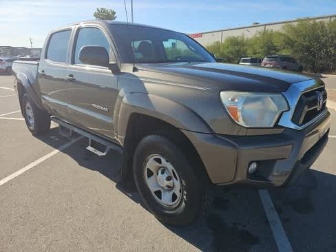 Used 2014 Toyota Tacoma PreRunner image 3