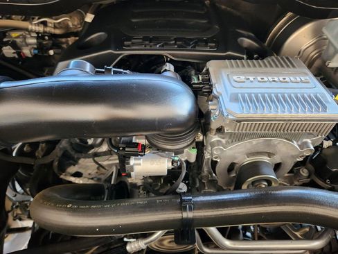 Used 2022 RAM 1500 Limited image 31