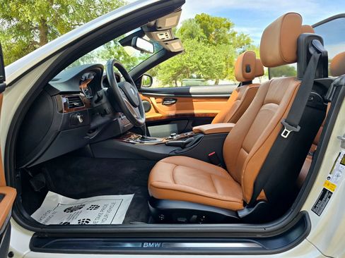 Used 2013 BMW 335i Convertible RWD image 24