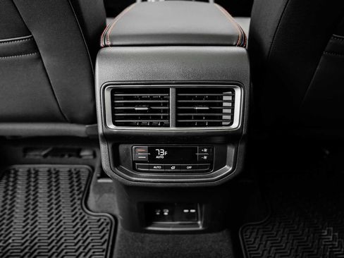 New 2026 Volkswagen Atlas Peak Edition image 37