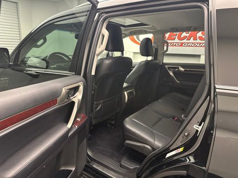 Used 2014 Lexus GX 460 w/ Premium Package AWD/4WD image 6