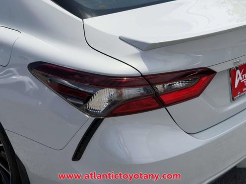Used 2023 Toyota Camry SE AWD/4WD image 17