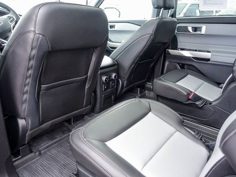 Used 2023 Ford Explorer XLT w/ Equipment Group 202A image 29