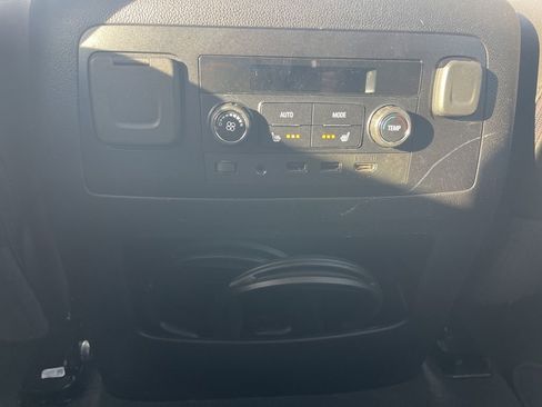 Used 2019 GMC Yukon XL Denali w/ Denali Ultimate Package image 14