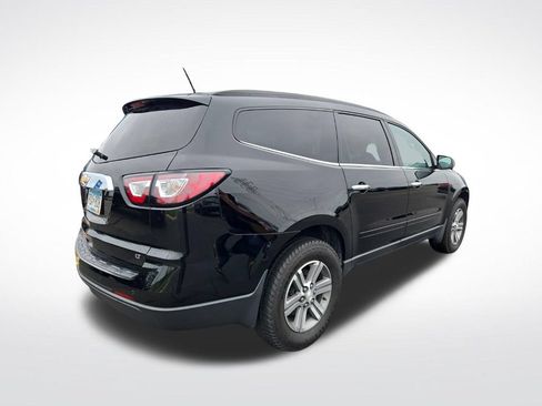 Used 2017 Chevrolet Traverse LT AWD/4WD image 3