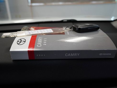 Used 2021 Toyota Camry XSE image 36