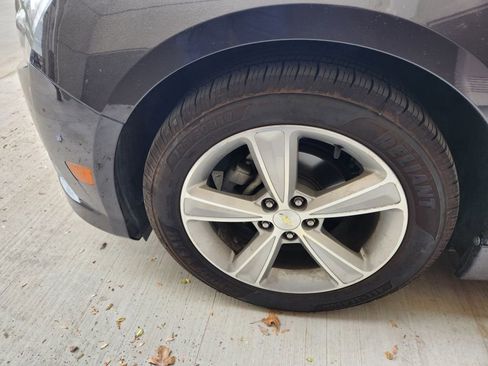 Used 2014 Chevrolet Cruze LT w/ Sun, Sound and Sport Package image 15