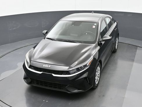 Used 2024 Kia Forte LX FWD image 35