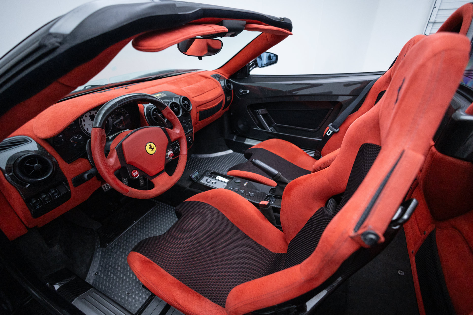 Used 2009 Ferrari F430 Scuderia RWD image 3