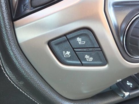 Used 2018 GMC Sierra 2500 Denali w/ Duramax Plus Package AWD/4WD image 29