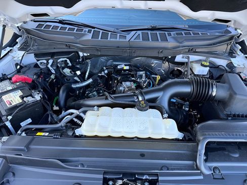 Used 2023 Ford F150 XLT w/ Equipment Group 302A High image 9