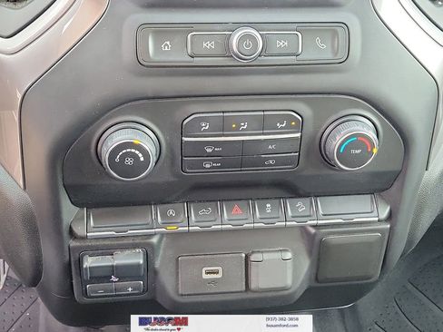 Used 2020 Chevrolet Silverado 1500 Custom Trail Boss w/ Custom Convenience Package image 24