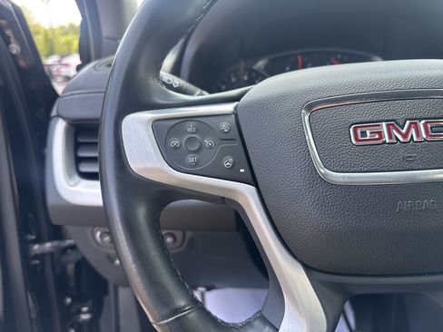 Used 2023 GMC Terrain SLT AWD/4WD image 18