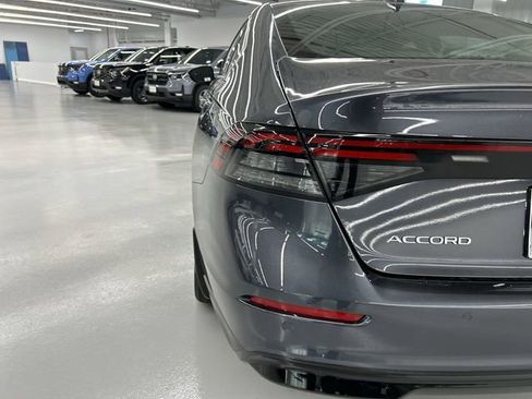 Used 2025 Honda Accord EX-L image 29