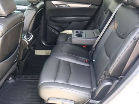 Certified 2024 Cadillac XT6 Luxury w/ LPO, Floor Liner Package FWD image 25