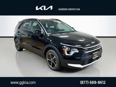 New 2025 Kia Niro EX