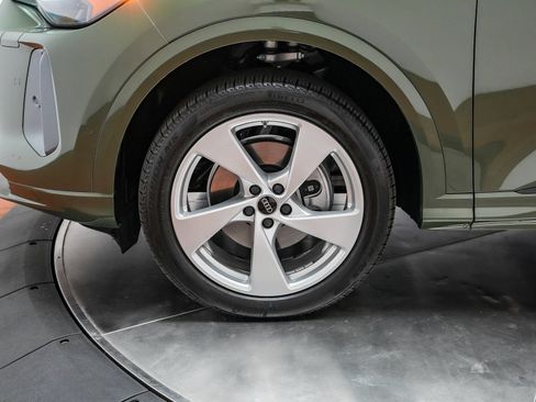 Certified 2025 Audi Q5 Premium Plus w/ Premium Plus AWD/4WD image 12