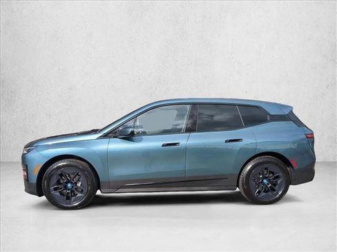 Certified 2023 BMW iX xDrive50 image 9