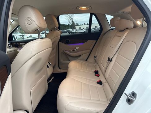 Used 2022 Mercedes-Benz GLC 300 4MATIC w/ Premium Package Lite image 26