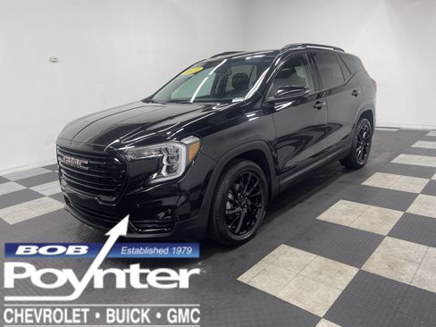 Used 2023 GMC Terrain SLT w/ Elevation Edition image 1