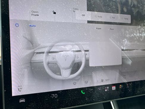 Used 2020 Tesla Model 3 Standard Range Plus RWD image 17