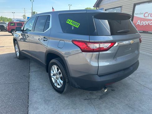 Used 2019 Chevrolet Traverse LS FWD image 7