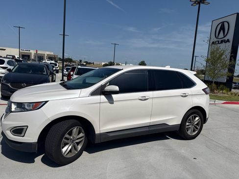 Used 2018 Ford Edge SEL w/ Equipment Group 201A FWD image 4