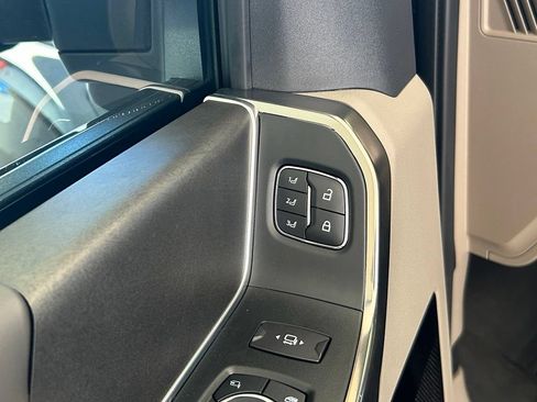 Used 2025 Ford F450 Platinum w/ Platinum Plus Package AWD/4WD image 50