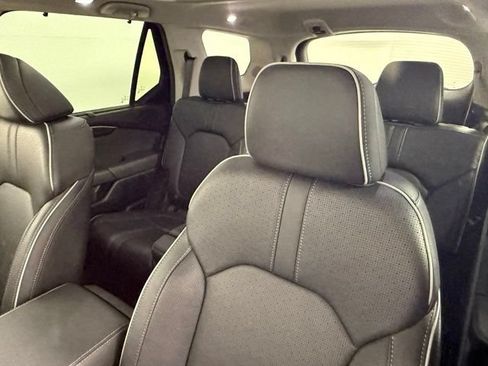 Used 2025 Honda Pilot Elite image 34